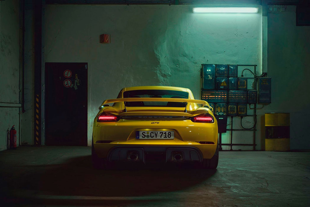 The new Porsche 718 Cayman GT4 chock full of urban flair by Torsten Klinkow.
